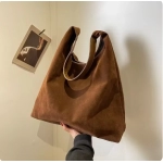 Vintage Women's Bag Large Capacity Suede Shoulder Bag Solid Color Simple Casual Commuter Bag